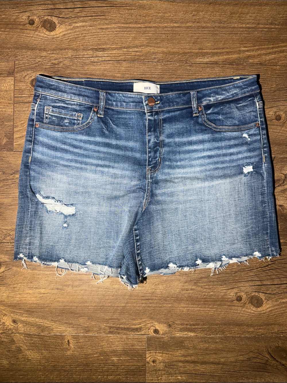 BKE Denim Payton Shorts – Size 36 – Medium Wash